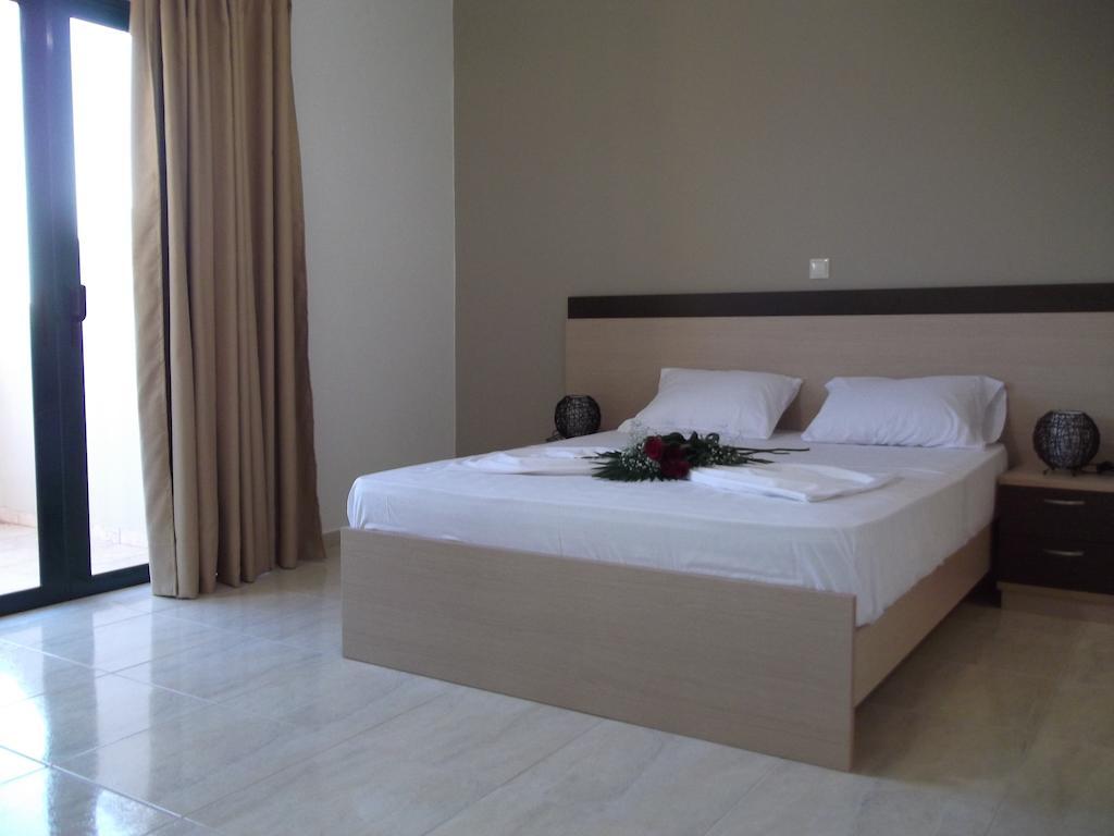 Kritamos Beach Apartments Frangokastello Exterior foto